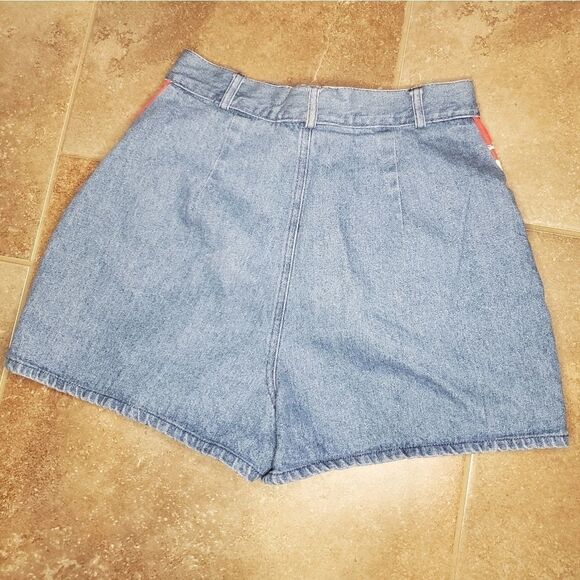 Vintage Best American Clothing co. Junior's High waisted denim shorts. - Picture 3 of 7